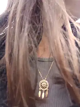 Snapshot of Violeta_12- chatting on 10-24-25, 08:49 Violeta 12- online show from 10-24-25, 08:49