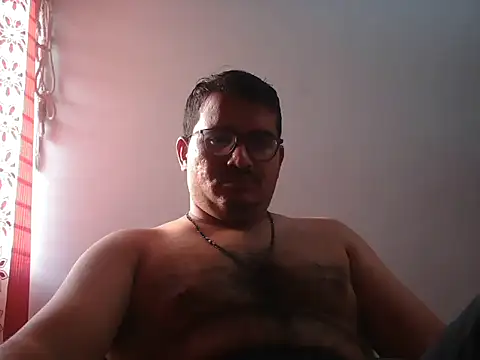 Snapshot of naughtymike0007 chatting on 05-13-26, 11:51 naughtymike0007 online show from 05-13-26, 11:51