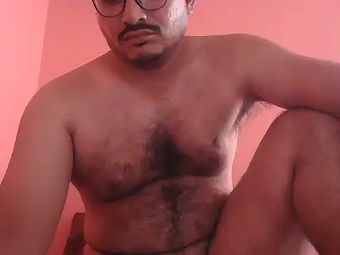 Snapshot of naughtymike0007 chatting on 06-07-26, 07:45 naughtymike0007 online show from 06-07-26, 07:45