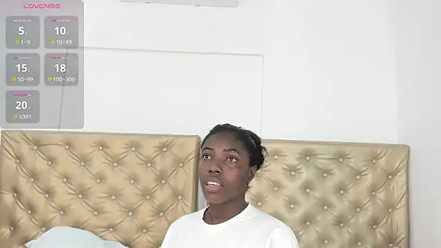 Alessiiaa  online show from 02-10-26, 05:50