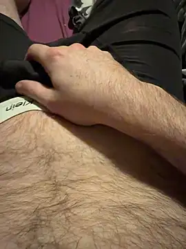 Snapshot of Straightlad95 chatting on 10-27-25, 12:36 Straightlad95 online show from 10-27-25, 12:36