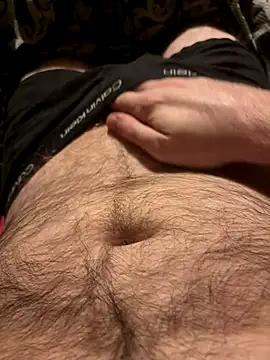 Snapshot of Straightlad95 chatting on 11-02-25, 12:24 Straightlad95 online show from 11-02-25, 12:24