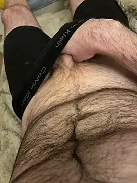 Snapshot of Straightlad95 chatting on 11-09-25, 01:48 Straightlad95 online show from 11-09-25, 01:48