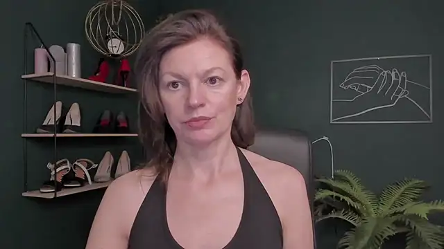 VivianWILD online show from 11-11-25, 12:16