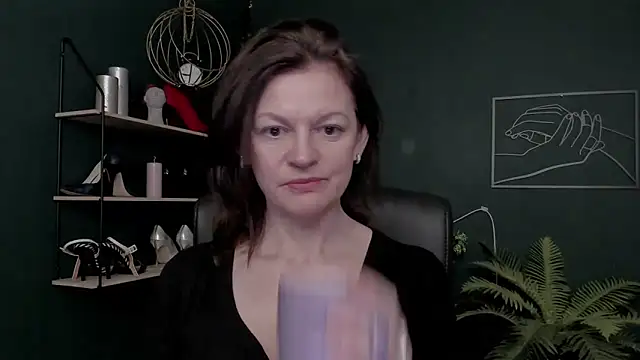 VivianWILD online show from 01-16-26, 06:50