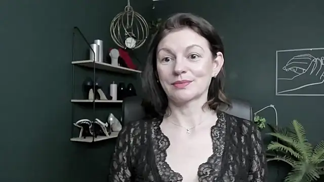 VivianWILD online show from 04-23-26, 06:47