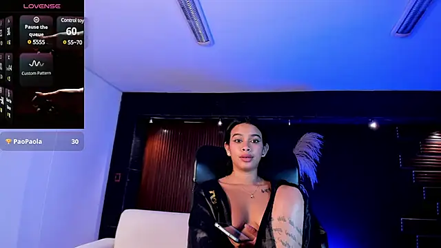 saracorraless online show from 03-12-25, 12:53
