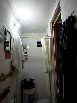 Giselabrunette25 online show from 12-17-25, 11:38