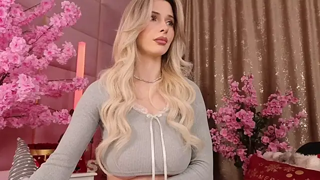 Elliblue online show from 12-16-25, 10:37