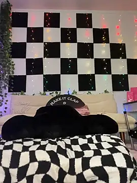 yummyrina online show from 04-23-26, 02:52