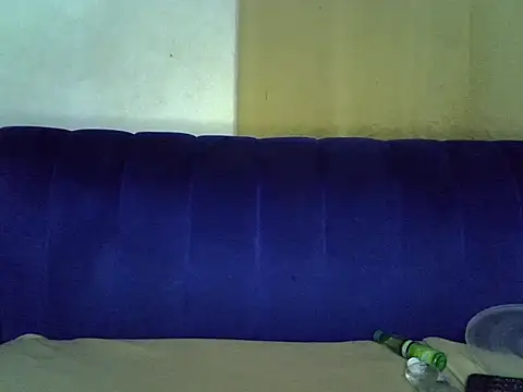Snapshot of Thickyannah chatting on 06-16-26, 01:08 Thickyannah online show from 06-16-26, 01:08