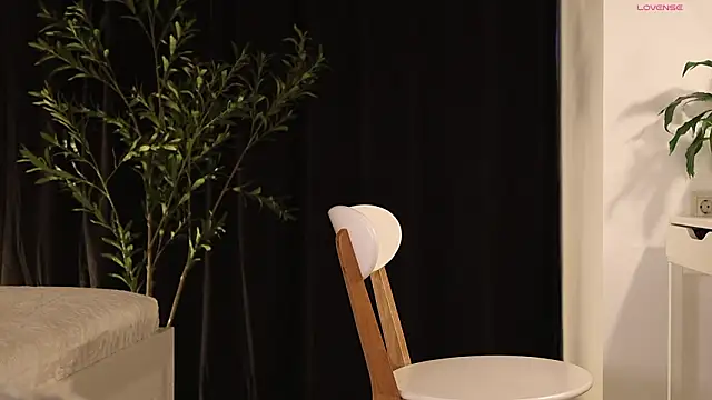 AnnittaStar online show from 02-02-26, 04:44