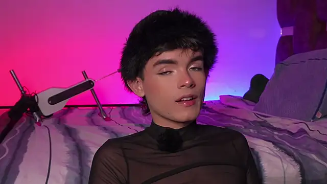 Angelo 018 online show from 10-24-25, 04:42