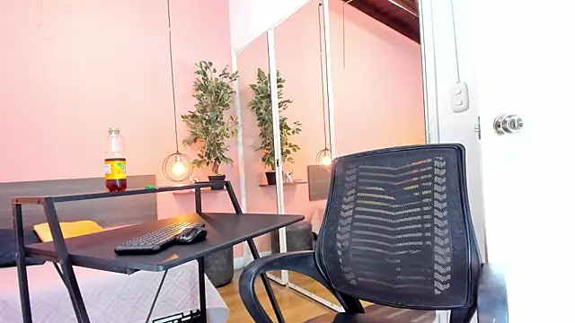 Alana Suares1 online show from 11-07-25, 08:53