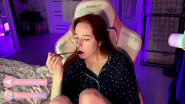 Snapshot of pearl_princess_ chatting on 12-13-24, 07:21 pearl princess online show from 12-13-24, 07:21