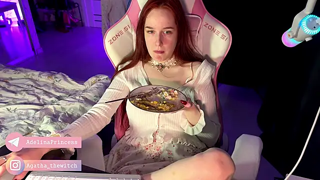 Snapshot of pearl_princess_ chatting on 12-21-24, 05:36 pearl princess online show from 12-21-24, 05:36