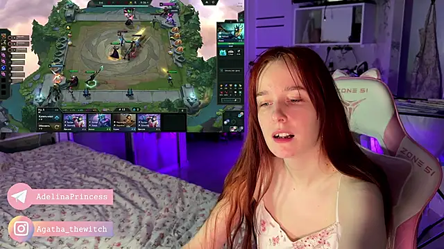 Snapshot of pearl_princess_ chatting on 01-21-25, 12:25 pearl princess online show from 01-21-25, 12:25