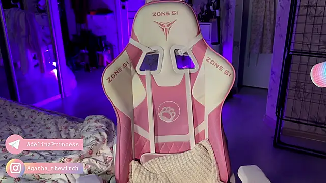 Snapshot of pearl_princess_ chatting on 02-09-25, 01:11 pearl princess online show from 02-09-25, 01:11