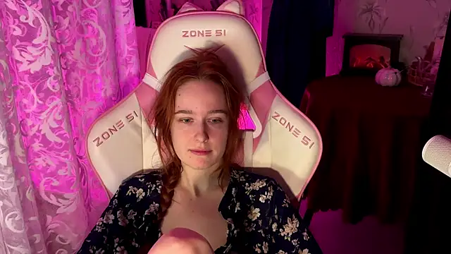 Snapshot of pearl_princess_ chatting on 10-14-25, 11:33 pearl princess online show from 10-14-25, 11:33