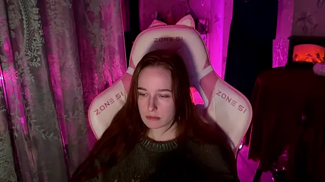 Snapshot of pearl_princess_ chatting on 10-20-25, 05:02 pearl princess online show from 10-20-25, 05:02