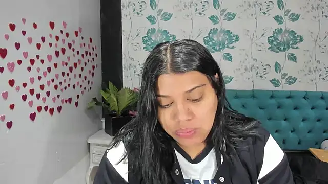 LindaBreeS online show from 02-03-25, 01:51