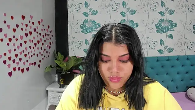 LindaBreeS online show from 02-04-25, 04:29