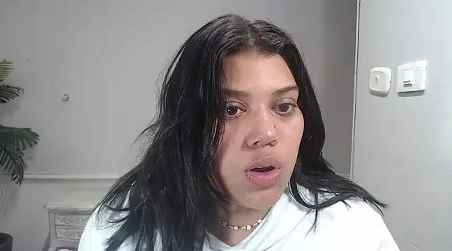 LindaBreeS online show from 02-17-25, 08:04