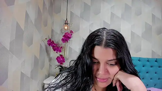 LindaBreeS online show from 10-09-25, 02:04