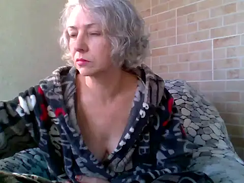 Snapshot of Lorie_Carrie chatting on 10-26-25, 09:37 Lorie Carrie online show from 10-26-25, 09:37