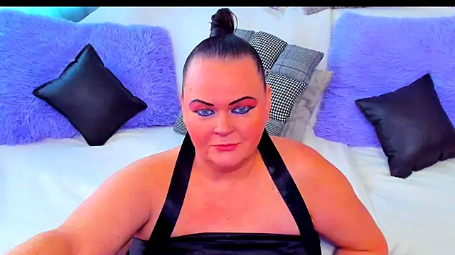 MilanaBiegert online show from 11-18-25, 09:25