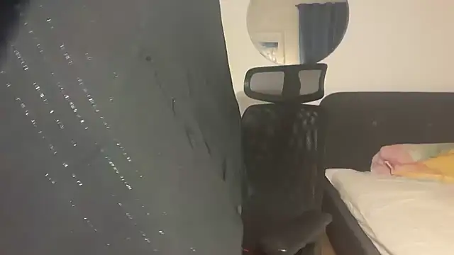 jungcock3210 online show from 02-10-26, 04:33