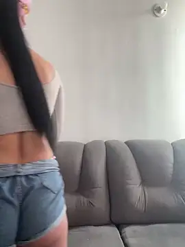 Nikothyna online show from 02-19-25, 04:11