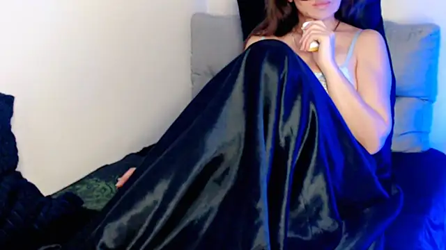 hotmask online show from 12-22-25, 07:00