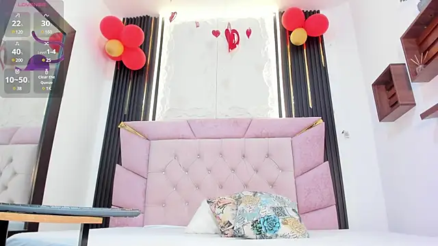 laurem-paulette online show from 02-15-25, 07:28