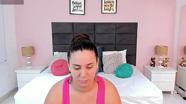 MadisonJenner online show from 11-14-25, 11:20