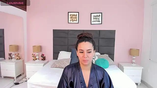 MadisonJenner online show from 11-29-25, 12:52