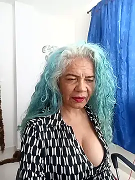 freyadevil333 online show from 01-07-26, 03:14