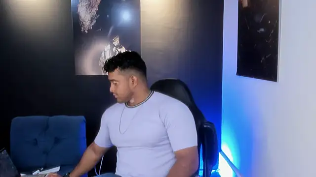 Big furry bear13 online show from 11-02-25, 10:56