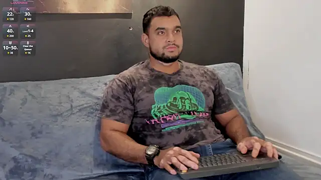 Big furry bear13 online show from 07-15-26, 06:51