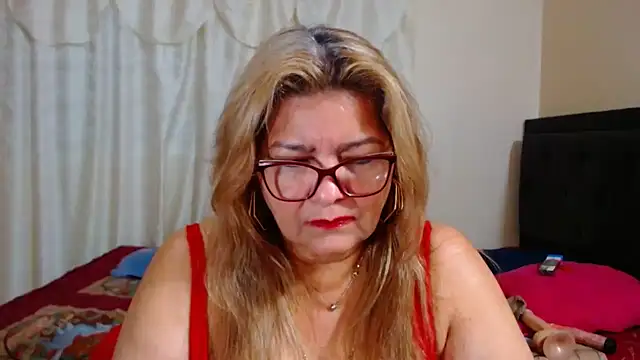 Snapshot of maturehot649 chatting on 01-26-25, 06:58 maturehot649 online show from 01-26-25, 06:58