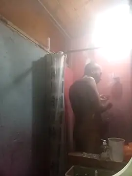 Snapshot of Pela1984 chatting on 10-30-25, 03:41 Pela1984 online show from 10-30-25, 03:41