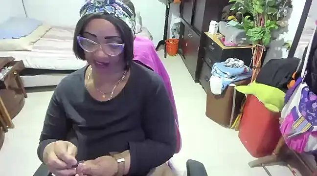 Mrs mommy  online show from 01-29-25, 11:25