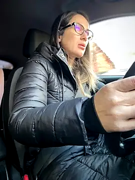 HotXMom online show from 11-24-25, 06:57