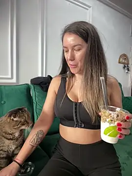 HotXMom online show from 03-03-26, 07:25