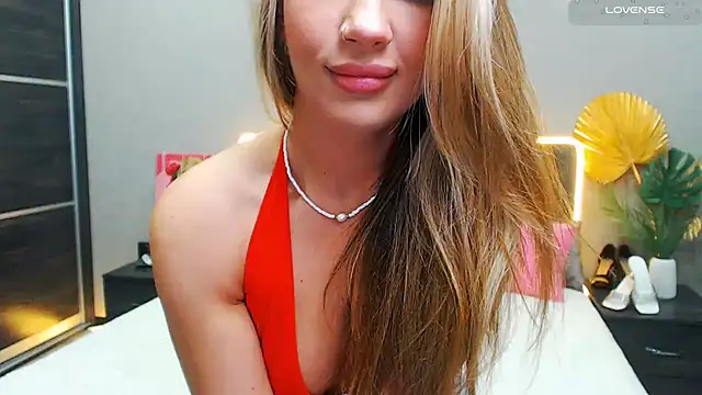 Snapshot of Magic_Eyes__ chatting on 01-23-25, 05:35 Magic Eyes online show from 01-23-25, 05:35