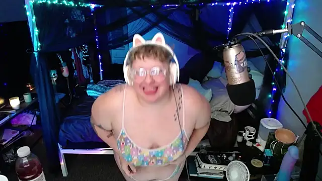 FatVeronica online show from 01-24-25, 06:57