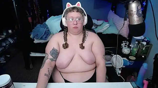 FatVeronica online show from 02-12-25, 07:02