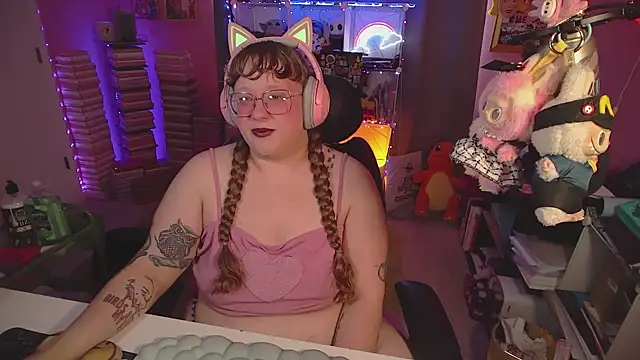 FatVeronica online show from 06-20-26, 09:39