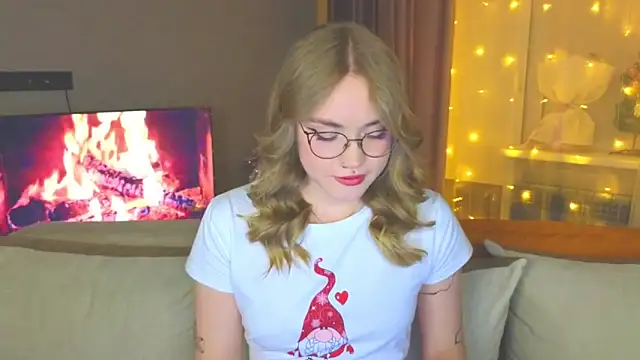 Aurora Golden1 online show from 12-26-24, 04:36