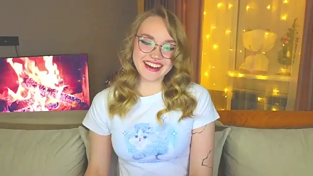 Aurora Golden1 online show from 12-28-24, 07:54